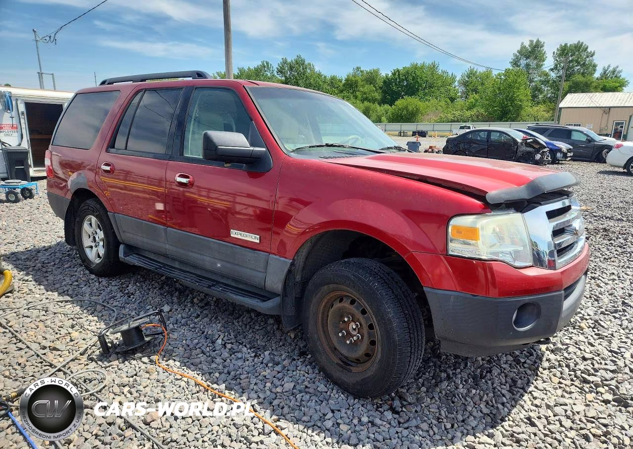 2007 Ford Expedition Xlt VIN:1FMFU165X7LA94254 - 4