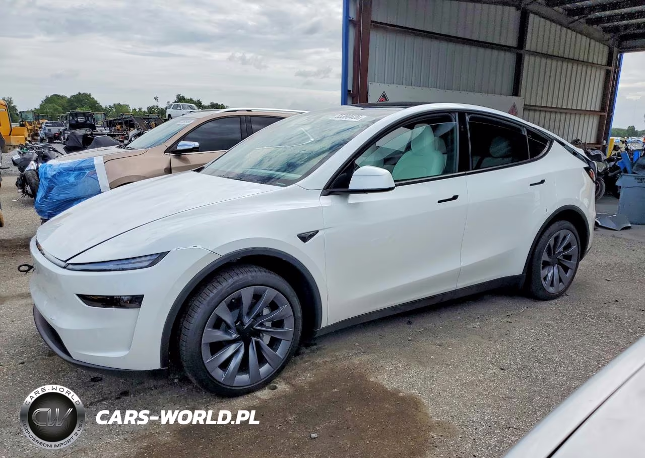 2026 Tesla Model Y – zdjęcie 1 z 13
