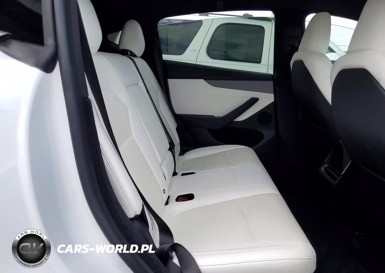 2026 Tesla Model Y VIN:7SAYGDED3TA651775 - 11