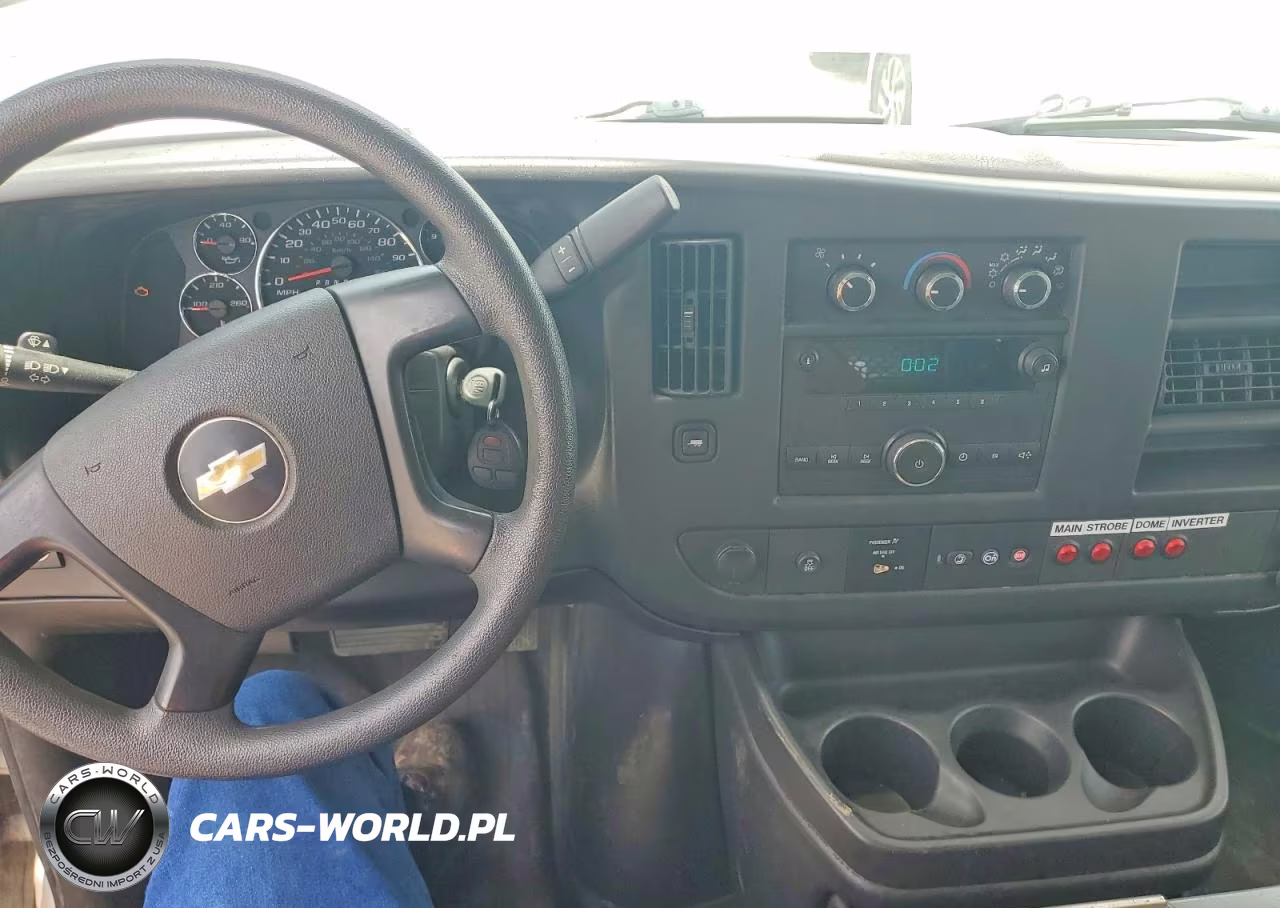 2014 Chevrolet G2500 Utility - Service Van VIN:1GCWGFCB3E1113304 - 8