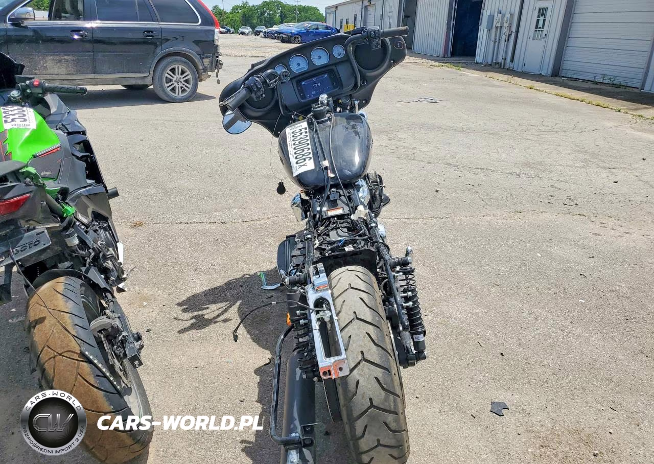 2023 Harley-Davidson Flhx VIN:1HD1KBC1XPB640907 - 4