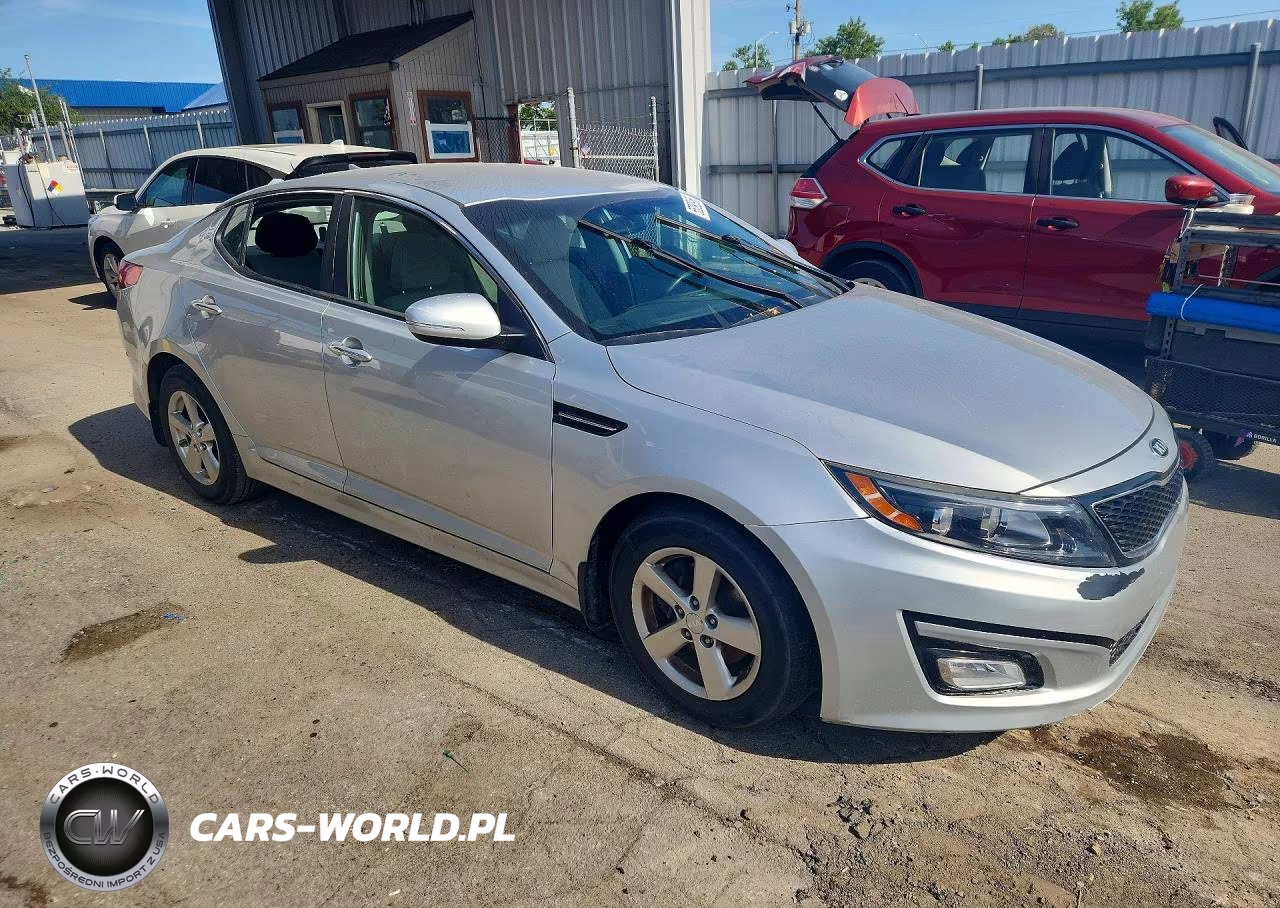 2015 Kia Optima Lx VIN:5XXGM4A77FG515848 - 4