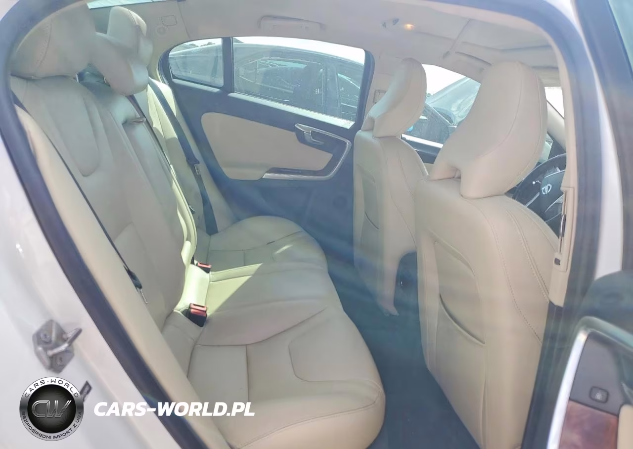 2018 Volvo S60 Dynamic VIN:YV126MFL8J2450527 - 10