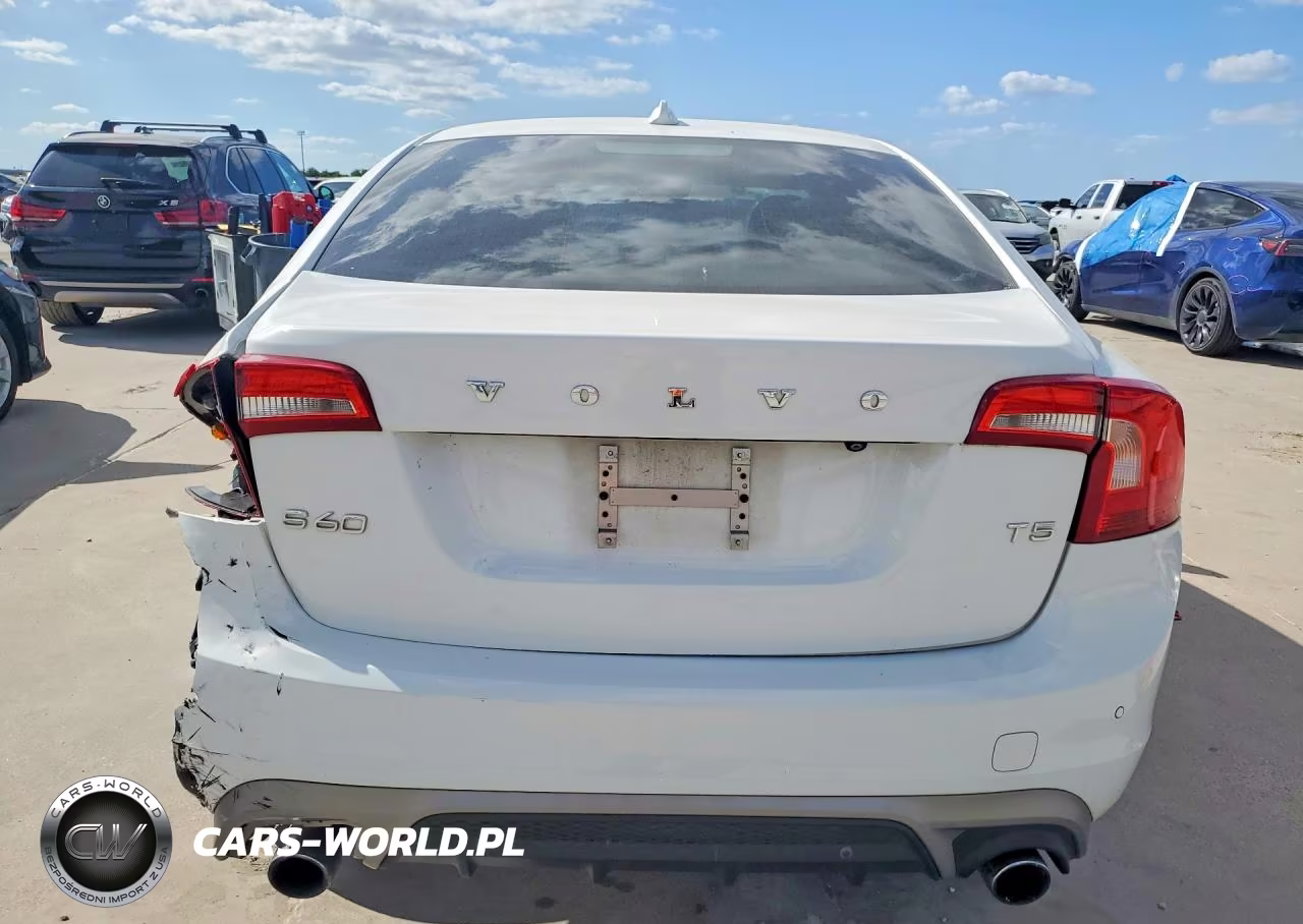 2018 Volvo S60 Dynamic VIN:YV126MFL8J2450527 - 6