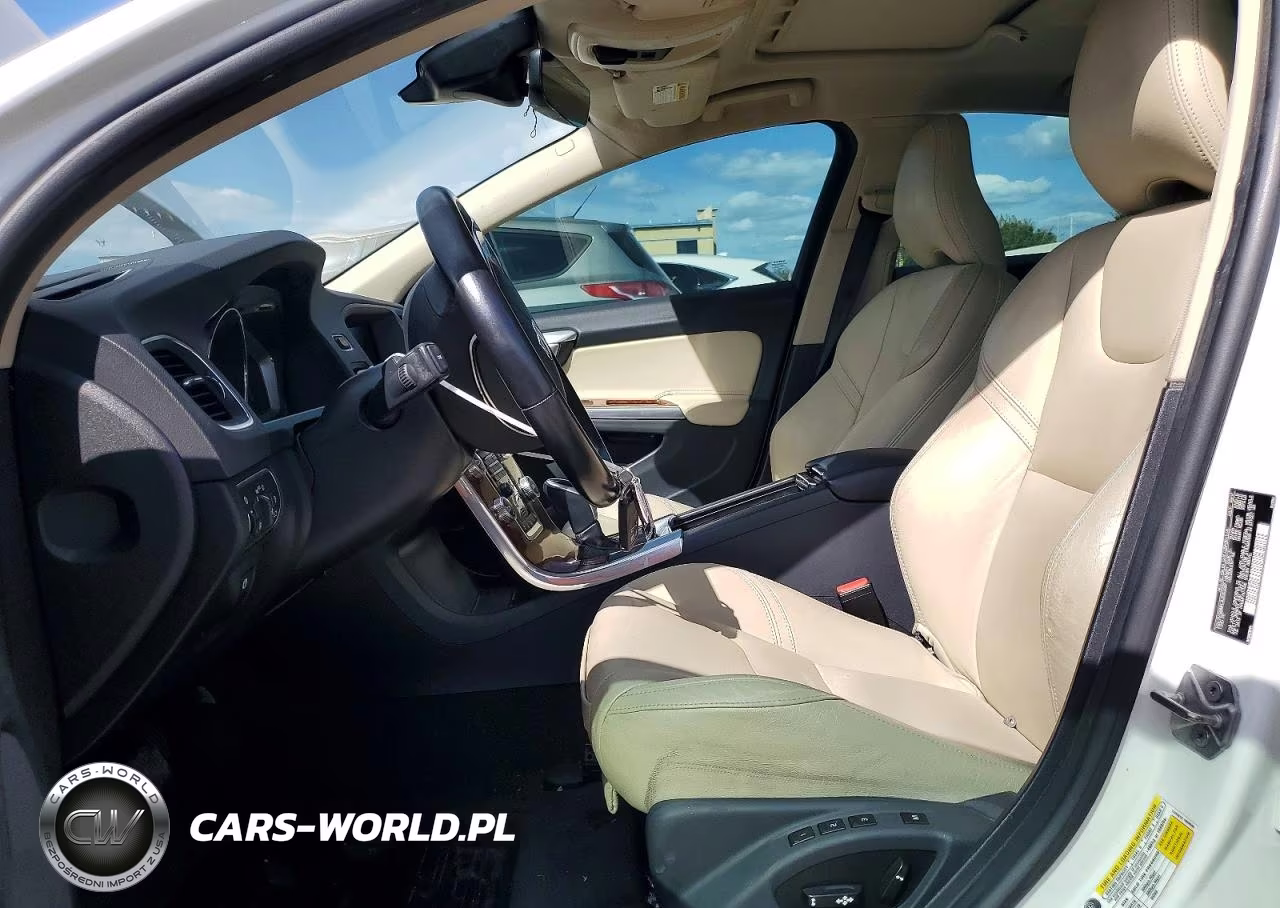 2018 Volvo S60 Dynamic VIN:YV126MFL8J2450527 - 7