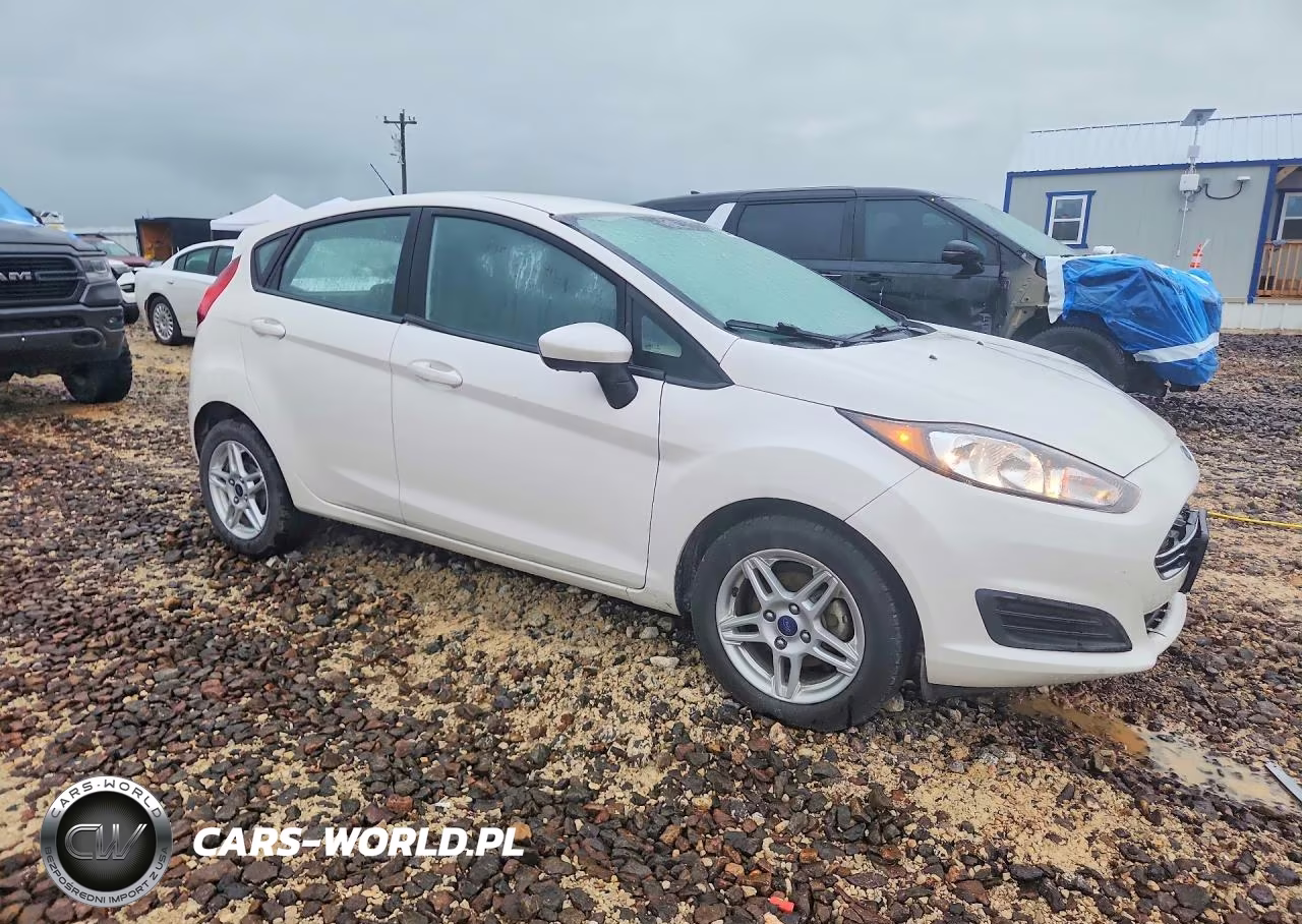2018 Ford Fiesta Se VIN:3FADP4EJ2JM106461 - 4