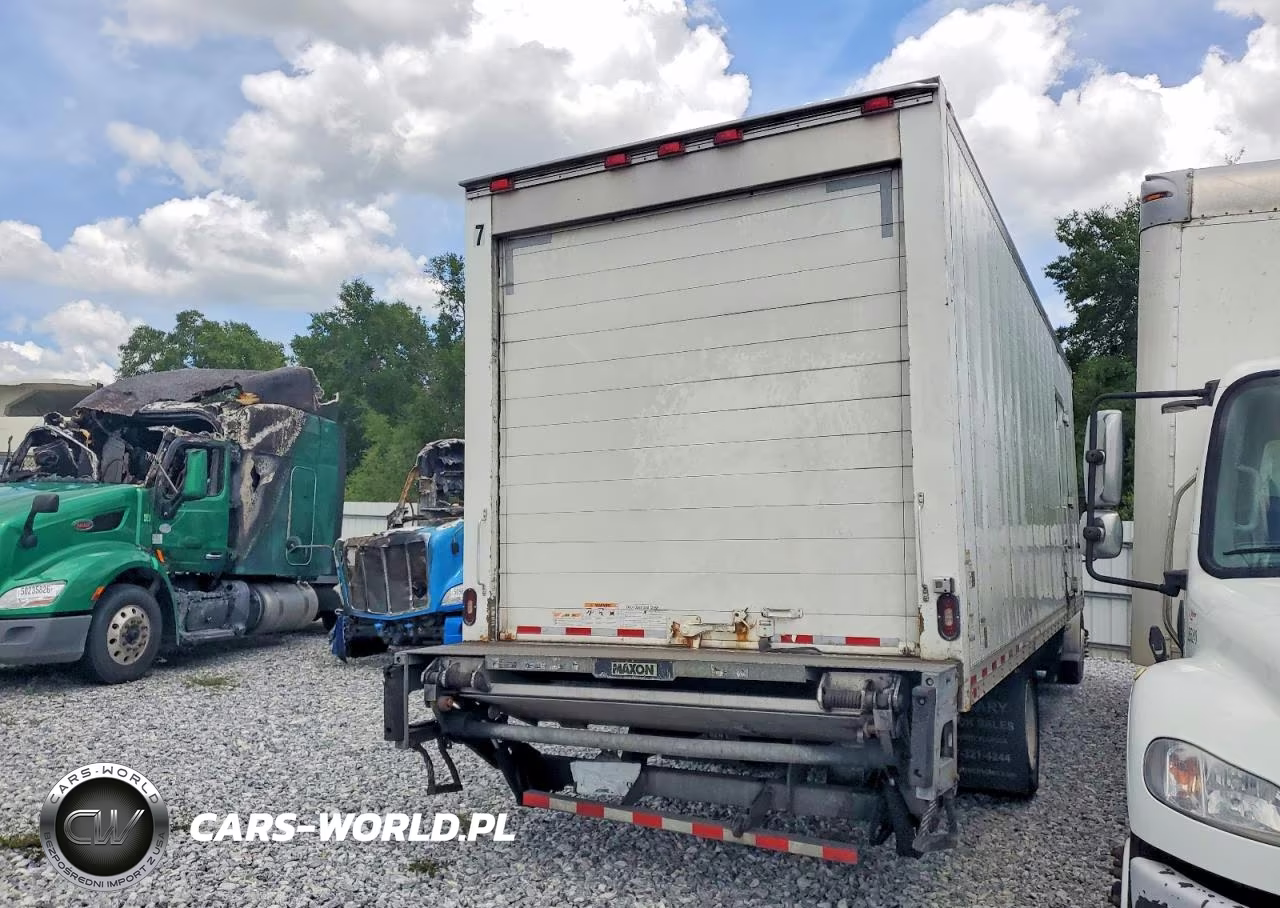 2016 Frht - Freightliner M2 106 Medium Duty VIN:1FVACWDT8GHHH1808 - 4