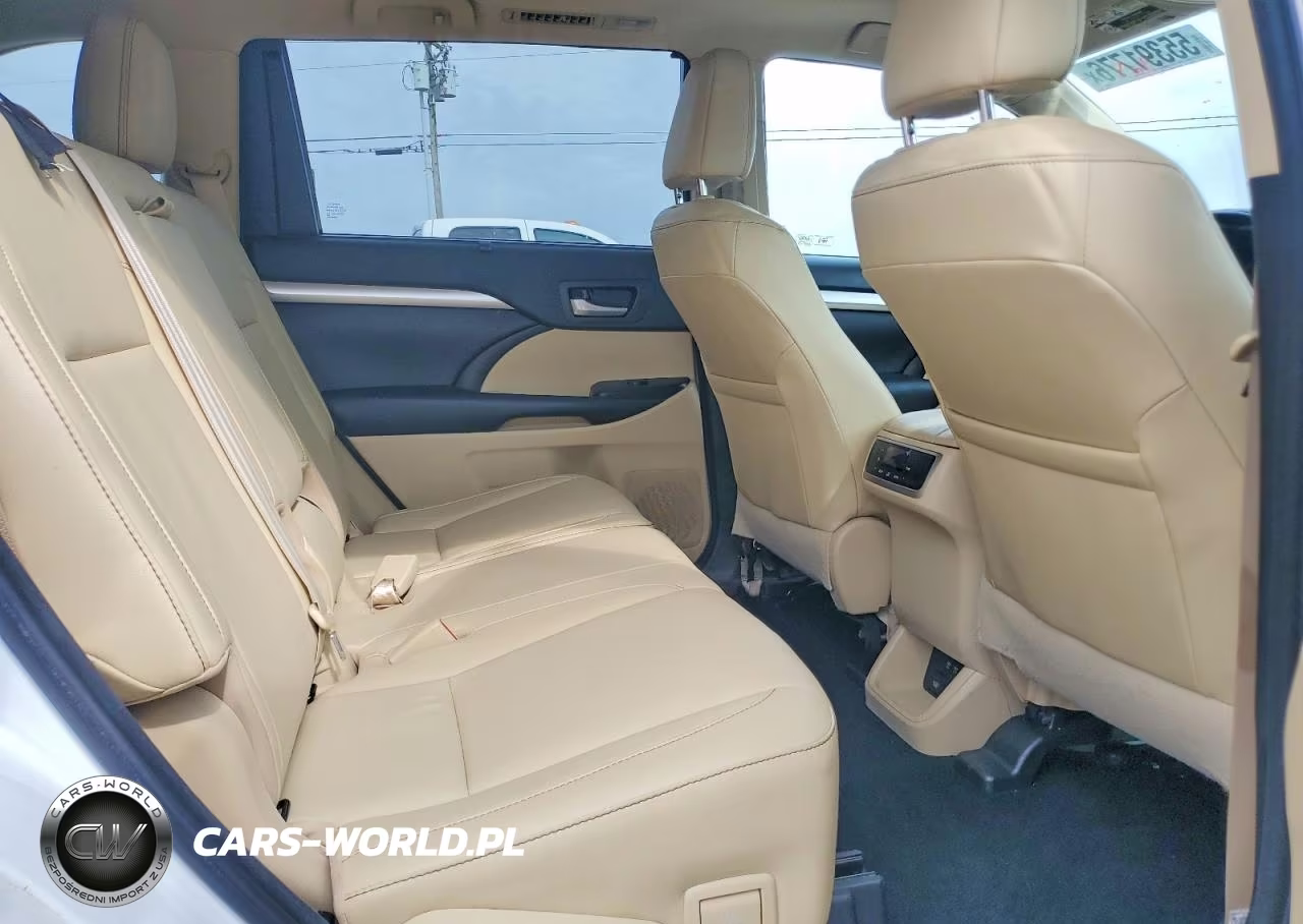 2018 Toyota Highlander Xle VIN:5TDKZRFH3JS530154 - 11