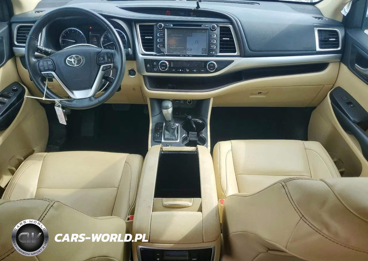 2018 Toyota Highlander Xle VIN:5TDKZRFH3JS530154 - 8