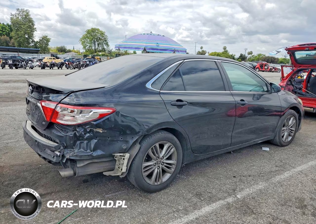 2016 Toyota Camry VIN:4T1BF1FK9GU176954 - 3