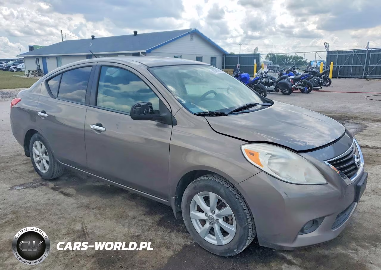2012 Nissan Versa 1.6 S VIN:3N1CN7AP7CL861804 - 4