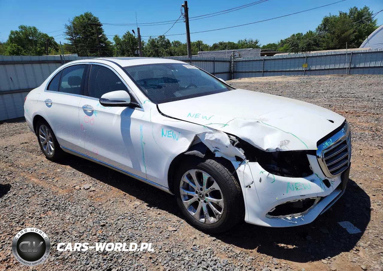 2018 Mercedes-Benz E 300 4Matic VIN:WDDZF4KBXJA391736 - 4