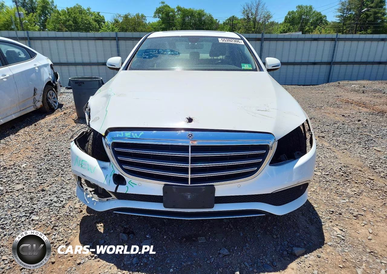 2018 Mercedes-Benz E 300 4Matic VIN:WDDZF4KBXJA391736 - 5