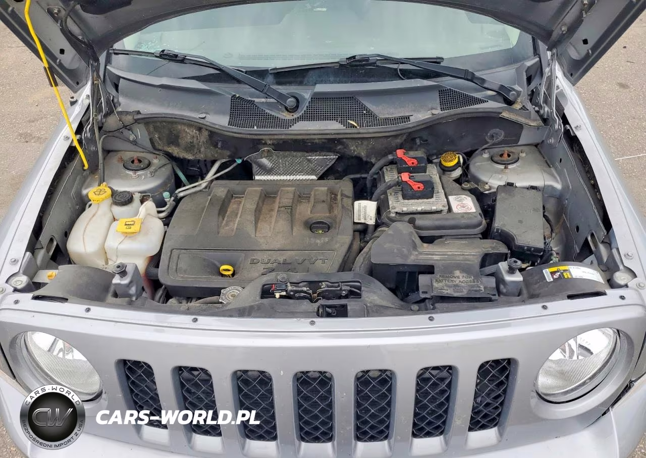 2016 Jeep Patriot Latitude VIN:1C4NJRFB3GD759700 - 12
