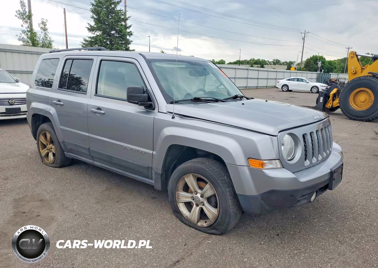 2016 Jeep Patriot Latitude VIN:1C4NJRFB3GD759700 - 4