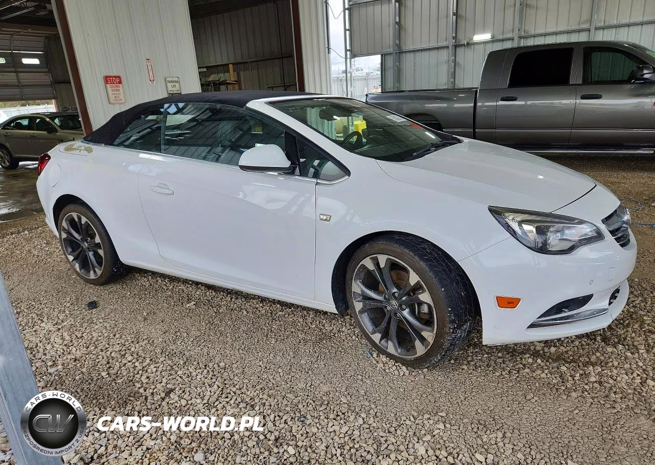 2018 Buick Cascada VIN:W04WH3N59JG038452 - 4