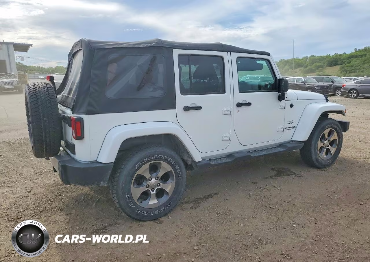 2018 Jeep Wrangler Unlimited Sahara VIN:1C4BJWEG9JL862017 - 3
