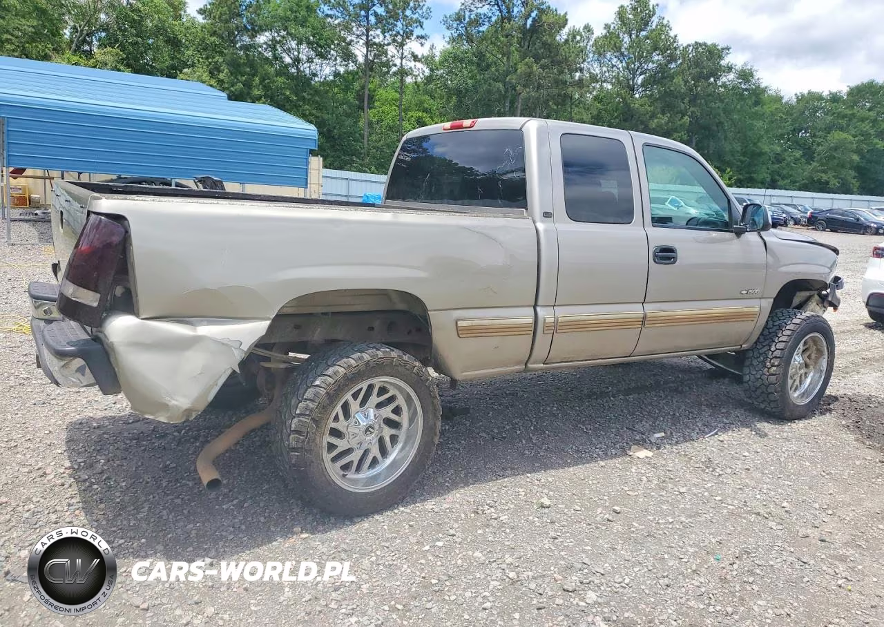 2001 Chevrolet Silverado C1500 VIN:2GCEC19V211270547 - 3