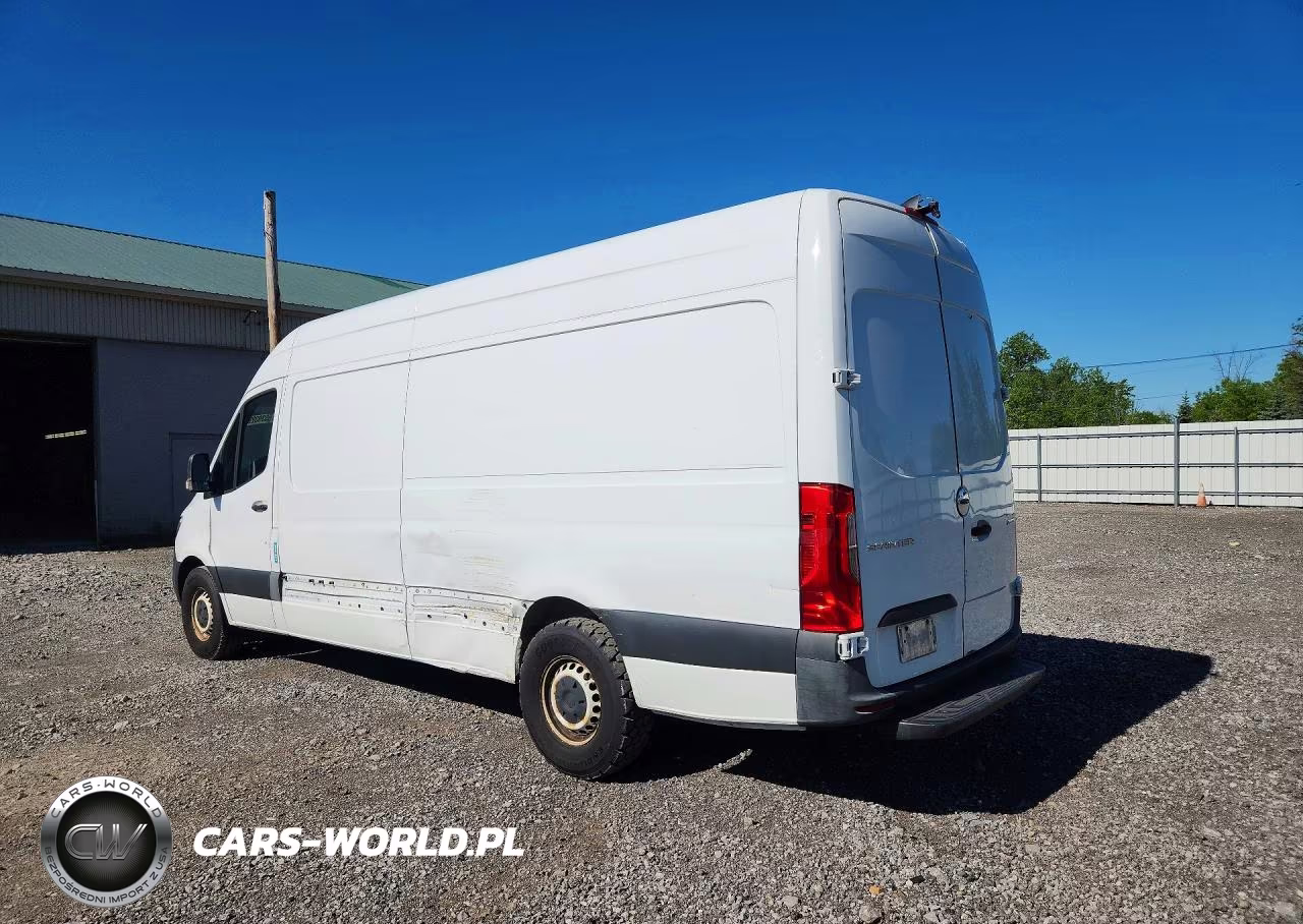 2021 Freightliner Sprinter 2500 Delivery Van VIN:W2W4DCHY2MT052744 - 2