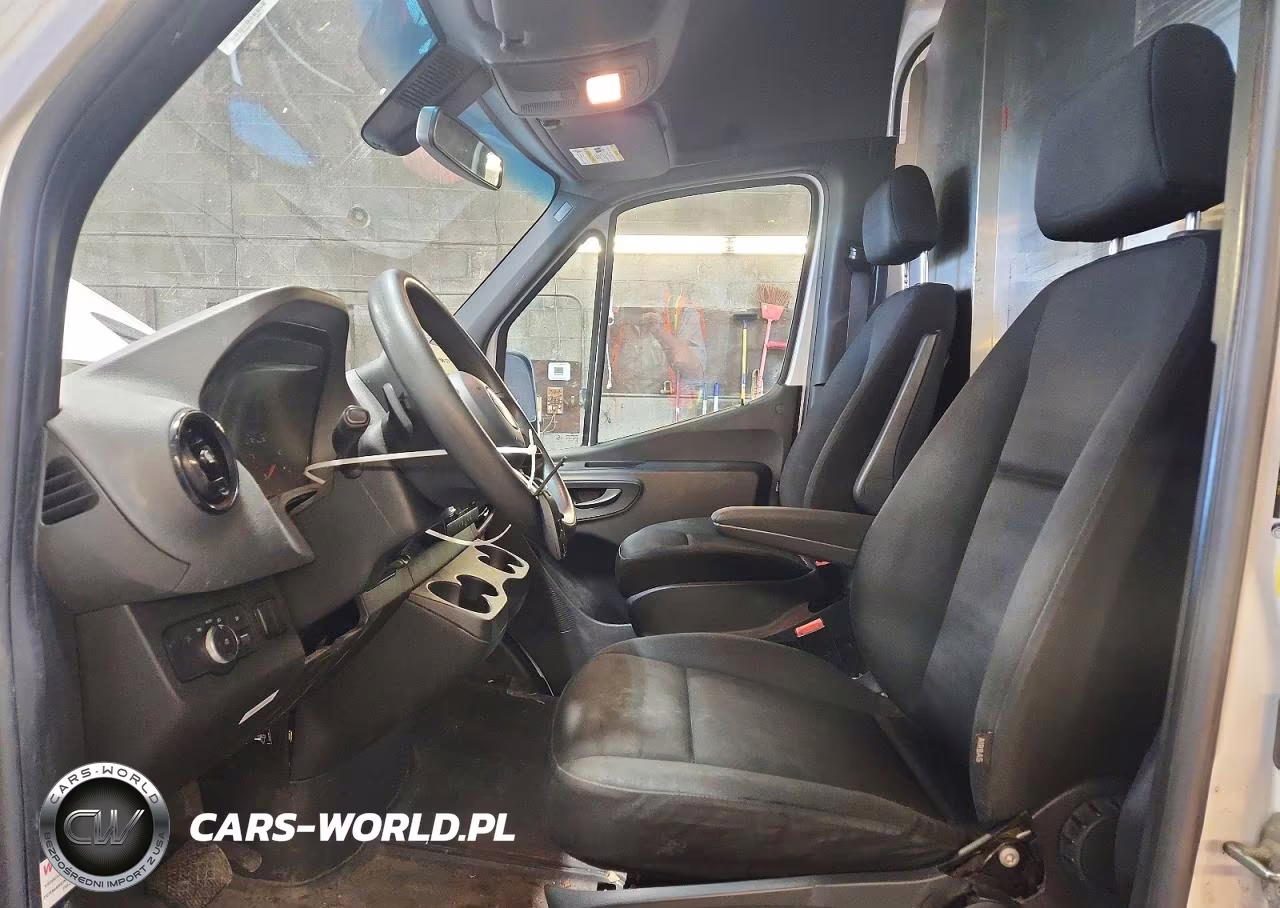 2021 Freightliner Sprinter 2500 Delivery Van VIN:W2W4DCHY2MT052744 - 7