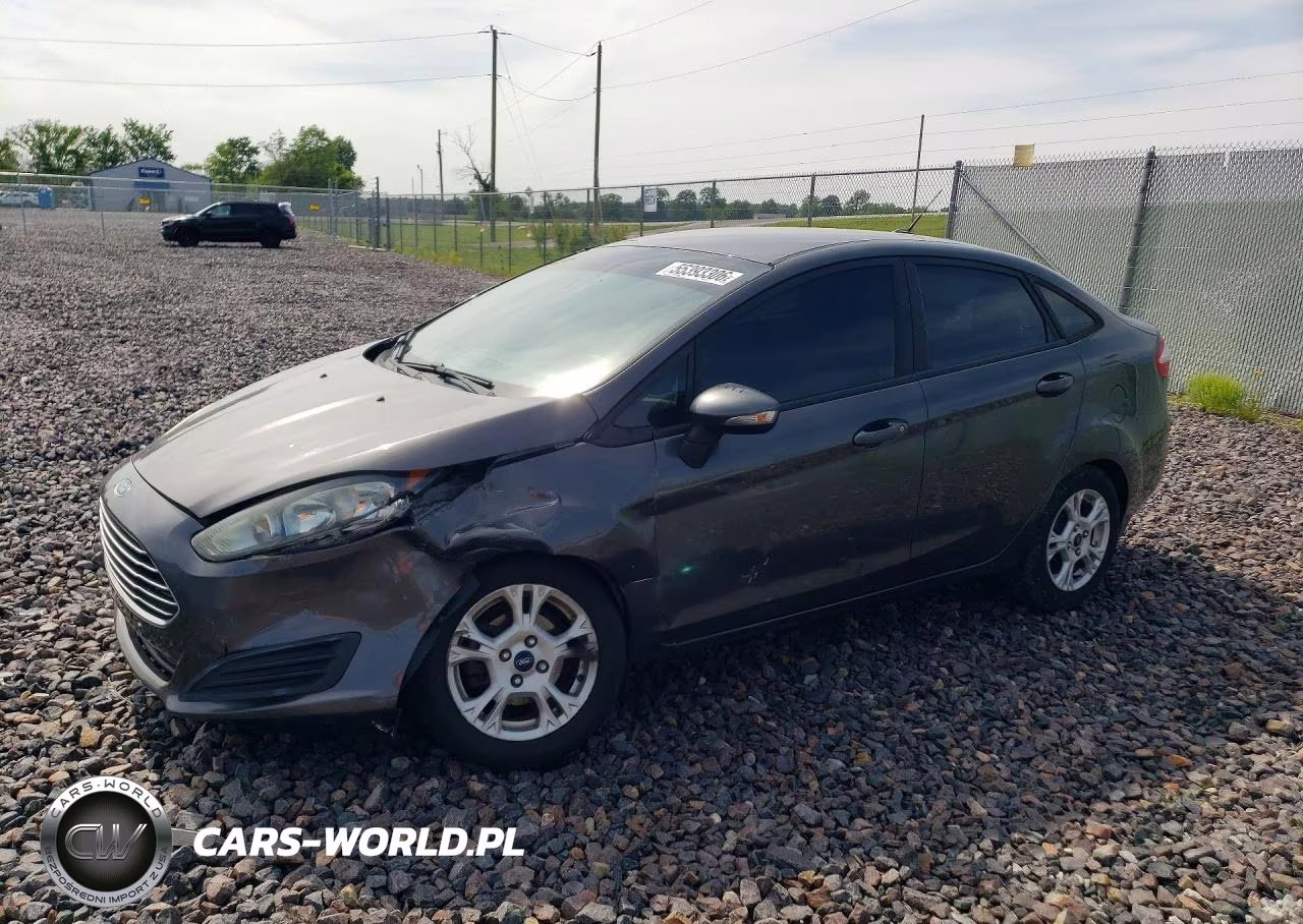2015 Ford Fiesta Se – zdjęcie 1 z 12