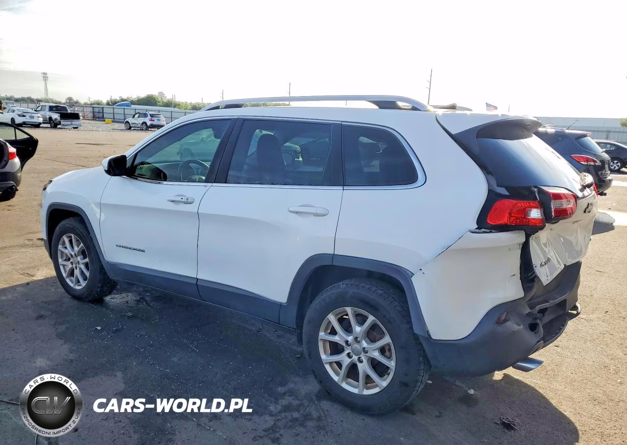2018 Jeep Cherokee Latitude Plus VIN:1C4PJMLB6JD535778 - 2