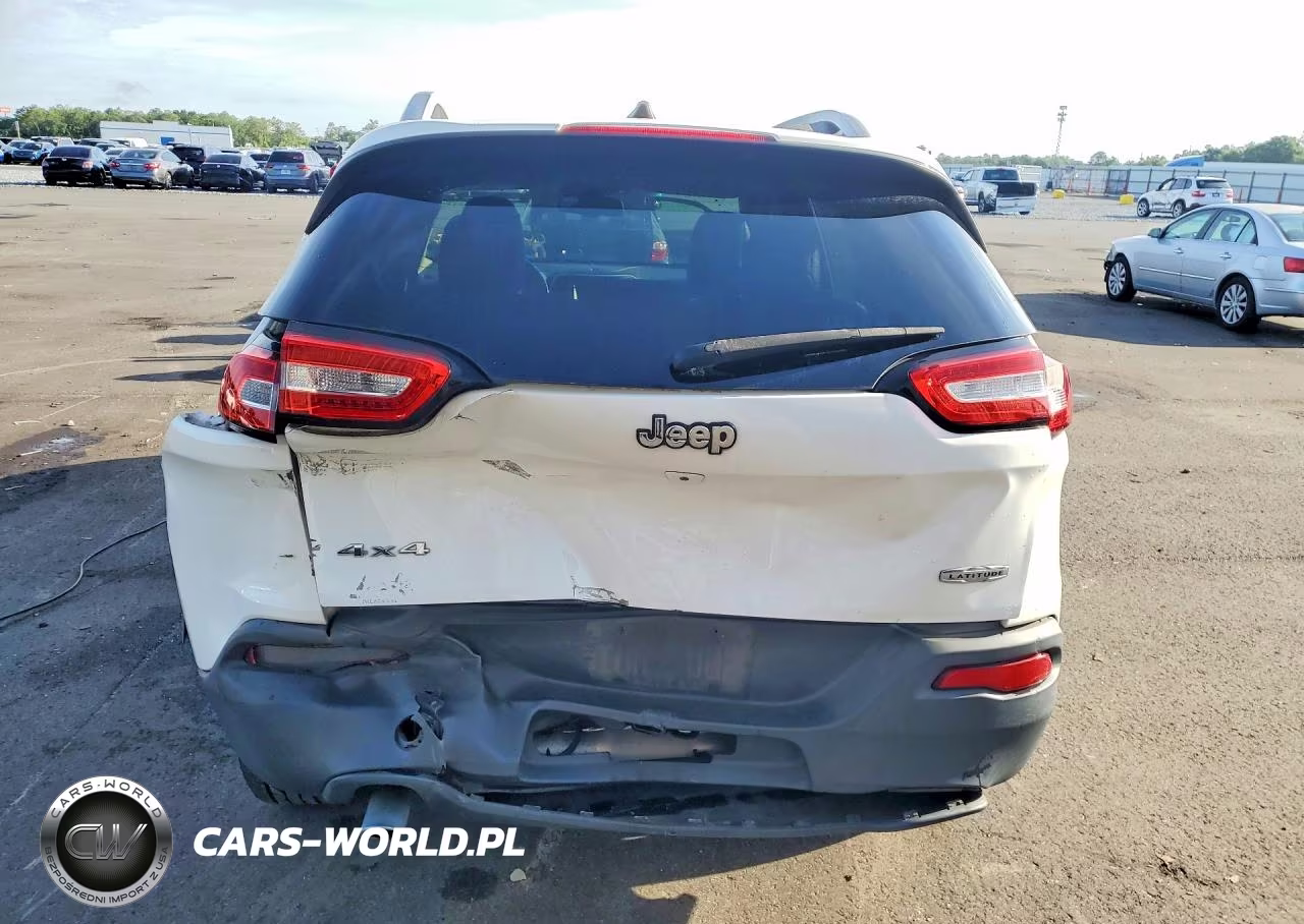2018 Jeep Cherokee Latitude Plus VIN:1C4PJMLB6JD535778 - 6
