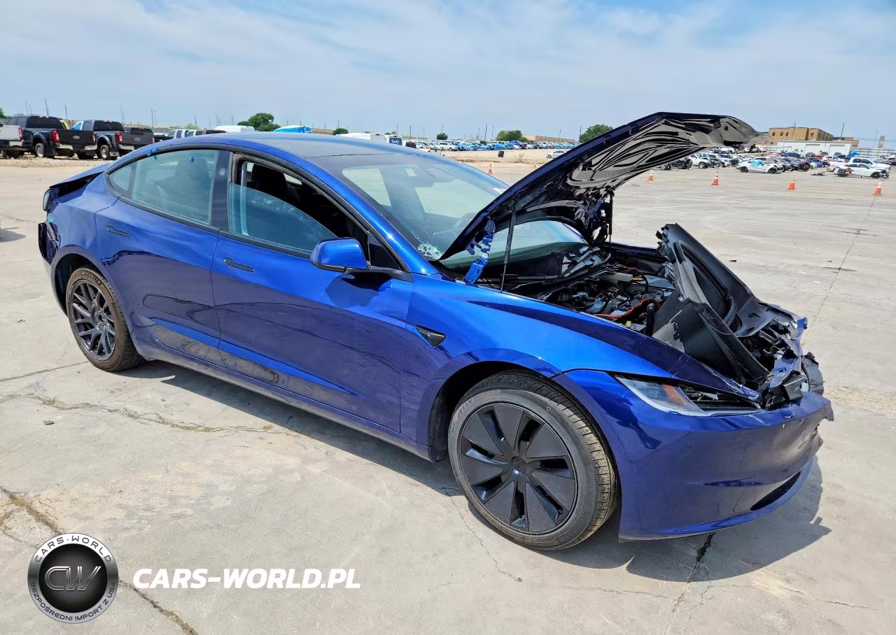 2025 Tesla Model 3 VIN:5YJ3E1EAXSF961148 - 4