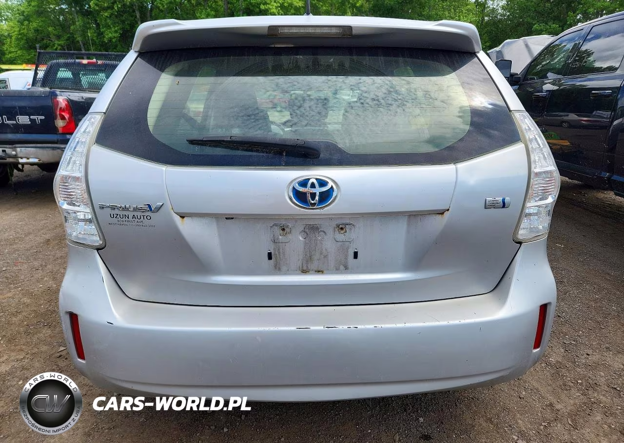 2013 Toyota Prius V Two VIN:JTDZN3EU7D3217264 - 6