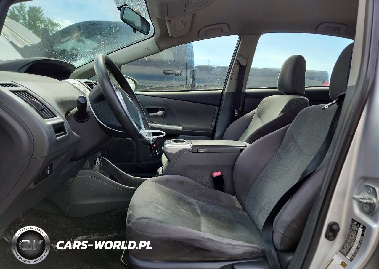 2013 Toyota Prius V Two VIN:JTDZN3EU7D3217264 - 7