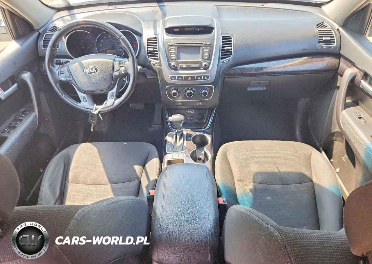 2015 Kia Sorento Lx VIN:5XYKT4A74FG612868 - 8