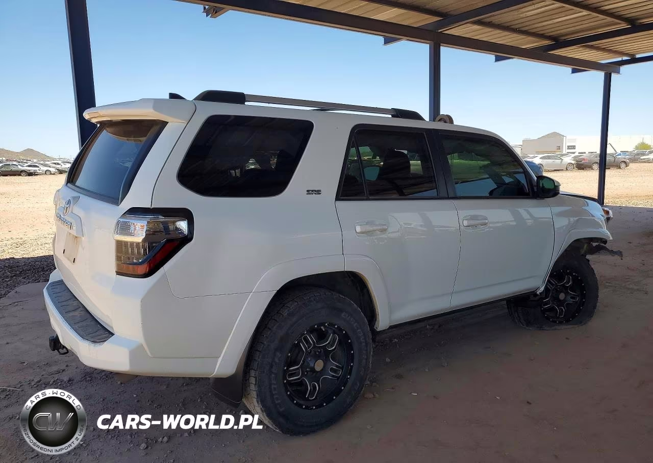 2020 Toyota 4Runner Sr5 VIN:JTEBU5JR8L5819090 - 3