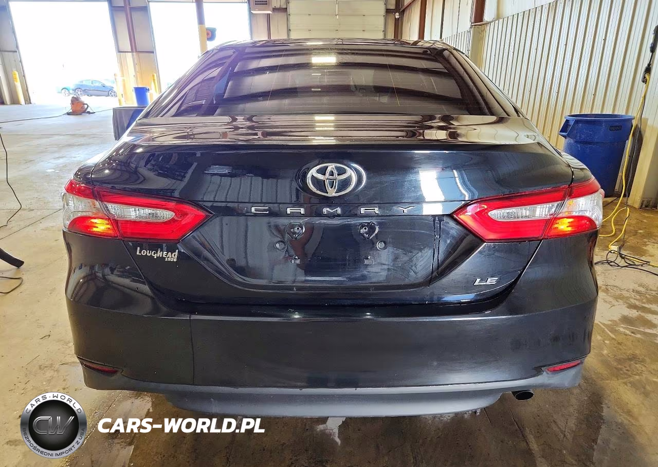 2018 Toyota Camry Le VIN:4T1B11HK4JU138034 - 6