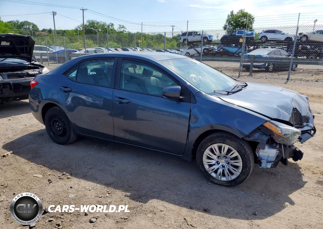 2017 Toyota Corolla Le VIN:2T1BURHE5HC759066 - 4