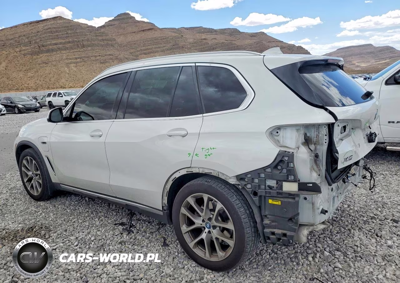 2022 BMW X5 xDrive45E VIN:5UXTA6C06N9L04024 - 2