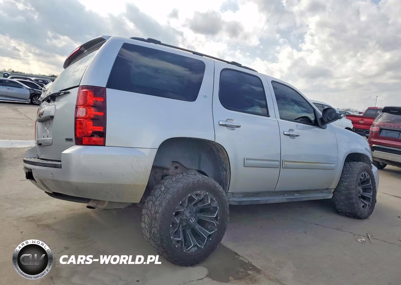 2011 Chevrolet Tahoe K1500 Lt VIN:1GNSKBE05BR302896 - 3