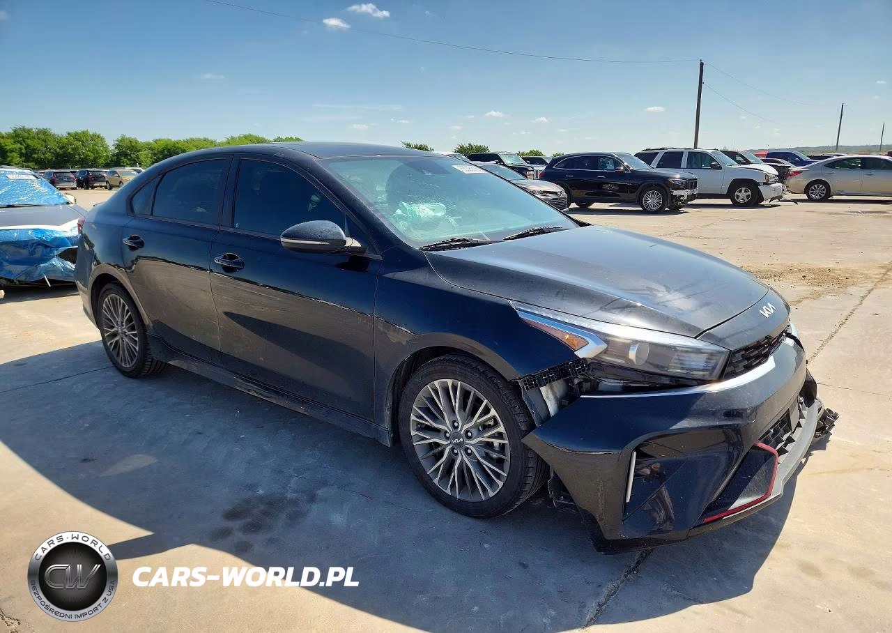 2024 Kia Forte Gt Line VIN:3KPF54AD4RE779430 - 4