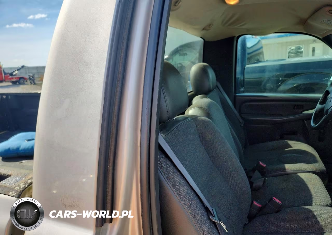 2005 Chevrolet Silverado C1500 VIN:1GCEC14X05Z330976 - 10