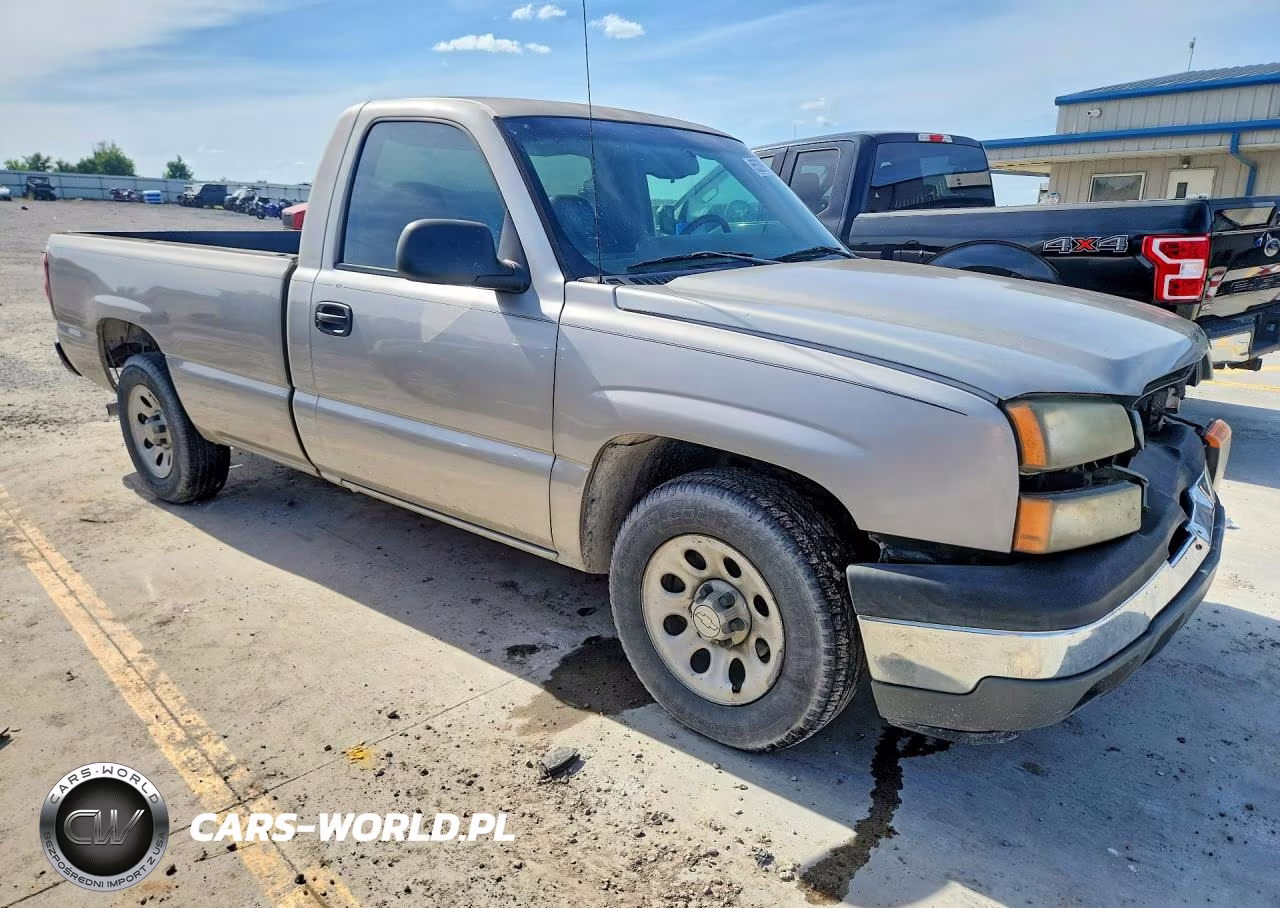 2005 Chevrolet Silverado C1500 VIN:1GCEC14X05Z330976 - 4