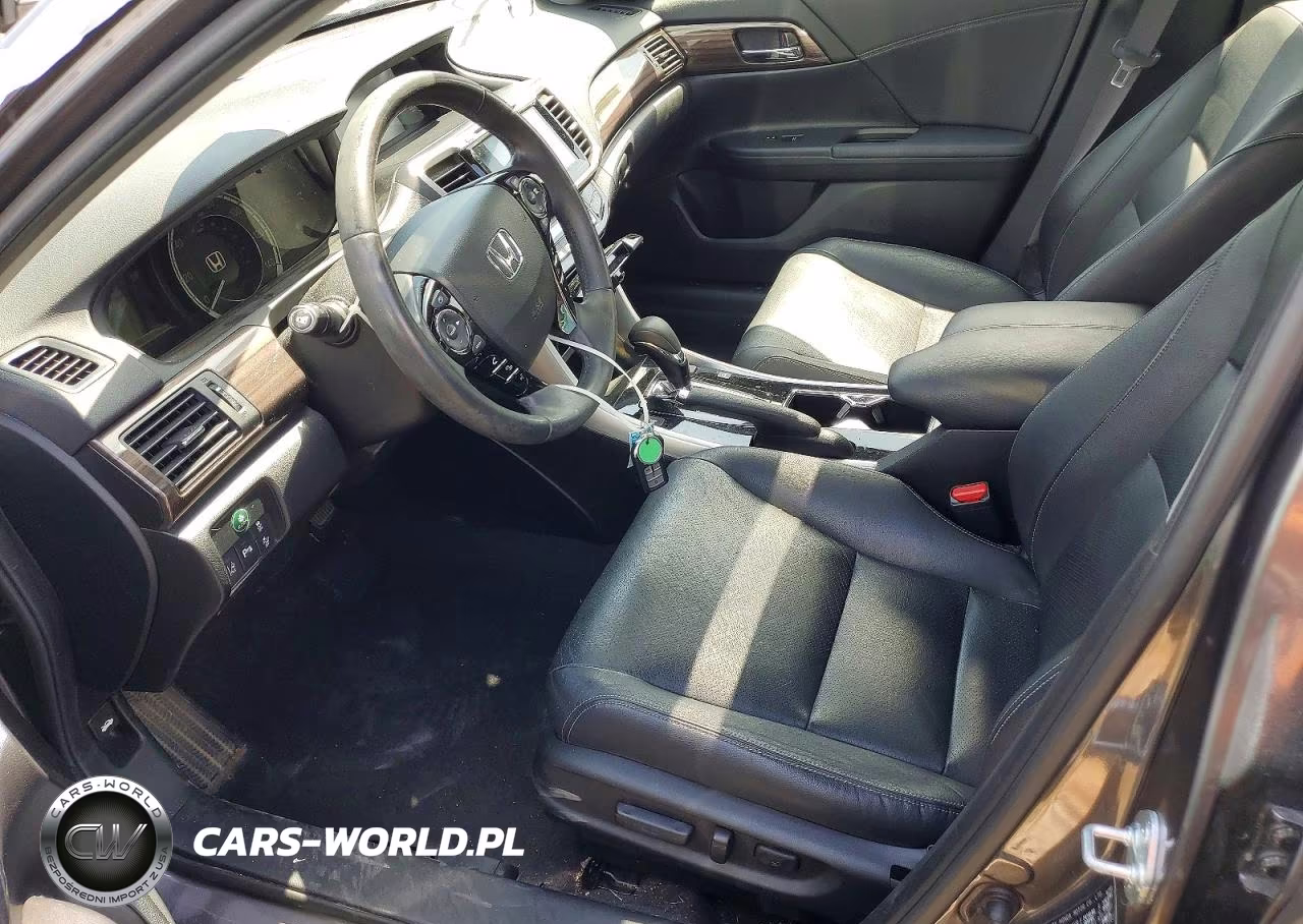 2017 Honda Accord Touring Hybrid VIN:JHMCR6F72HC031012 - 7