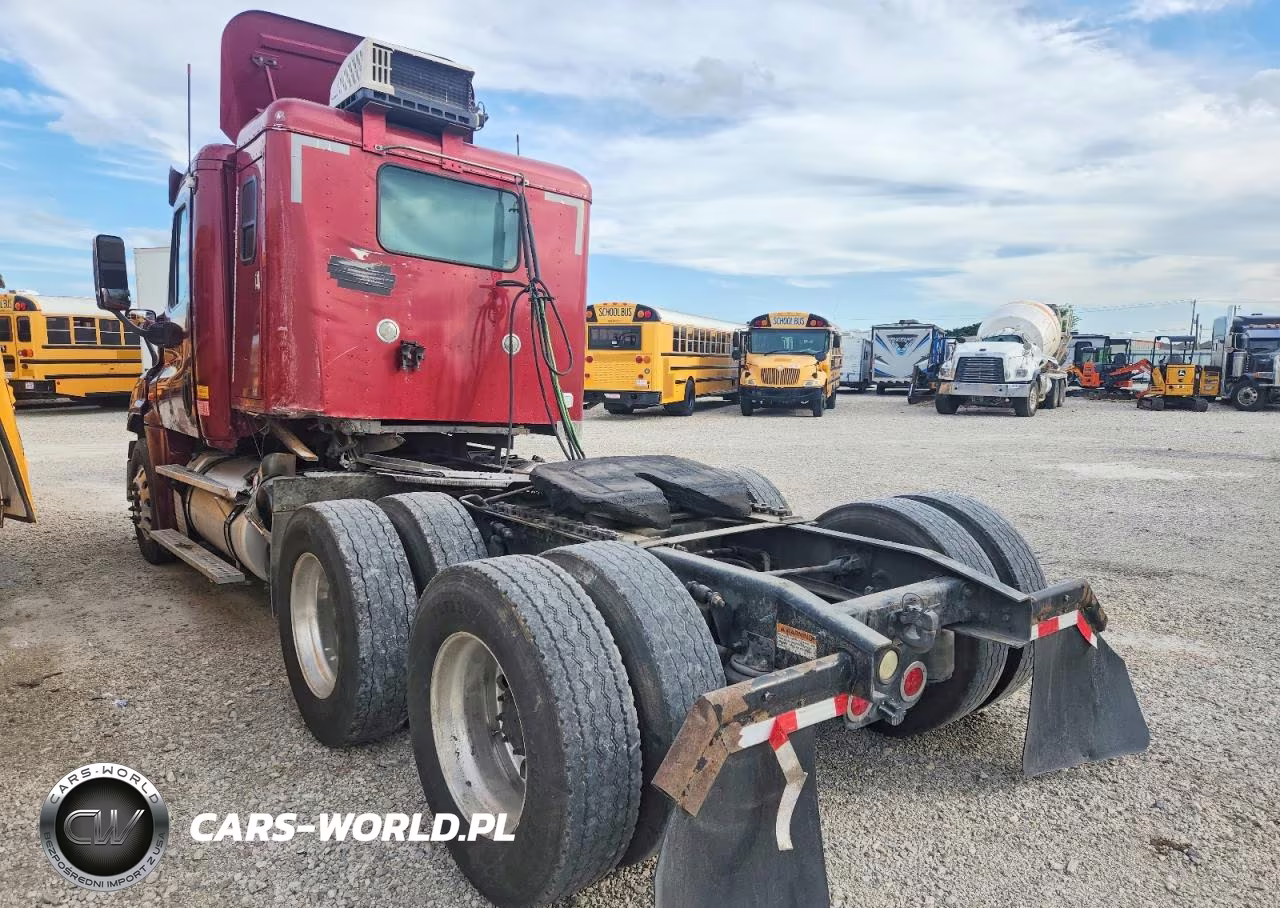 2014 Freightliner Cascadia Semi Truck VIN:3AKJGED66ESFS6408 - 3