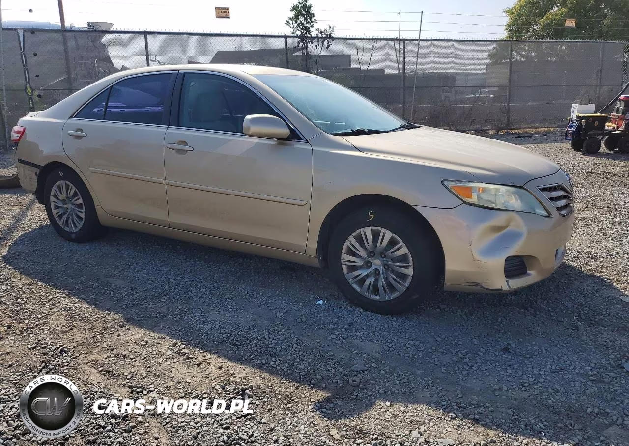 2011 Toyota Camry Le VIN:4T1BF3EK9BU225088 - 4