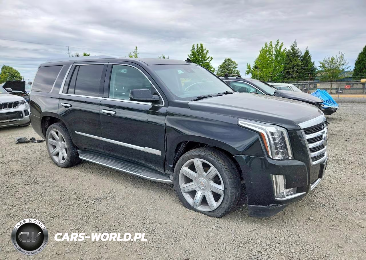 2015 Cadillac Escalade Luxury VIN:1GYS4BKJ9FR227104 - 4