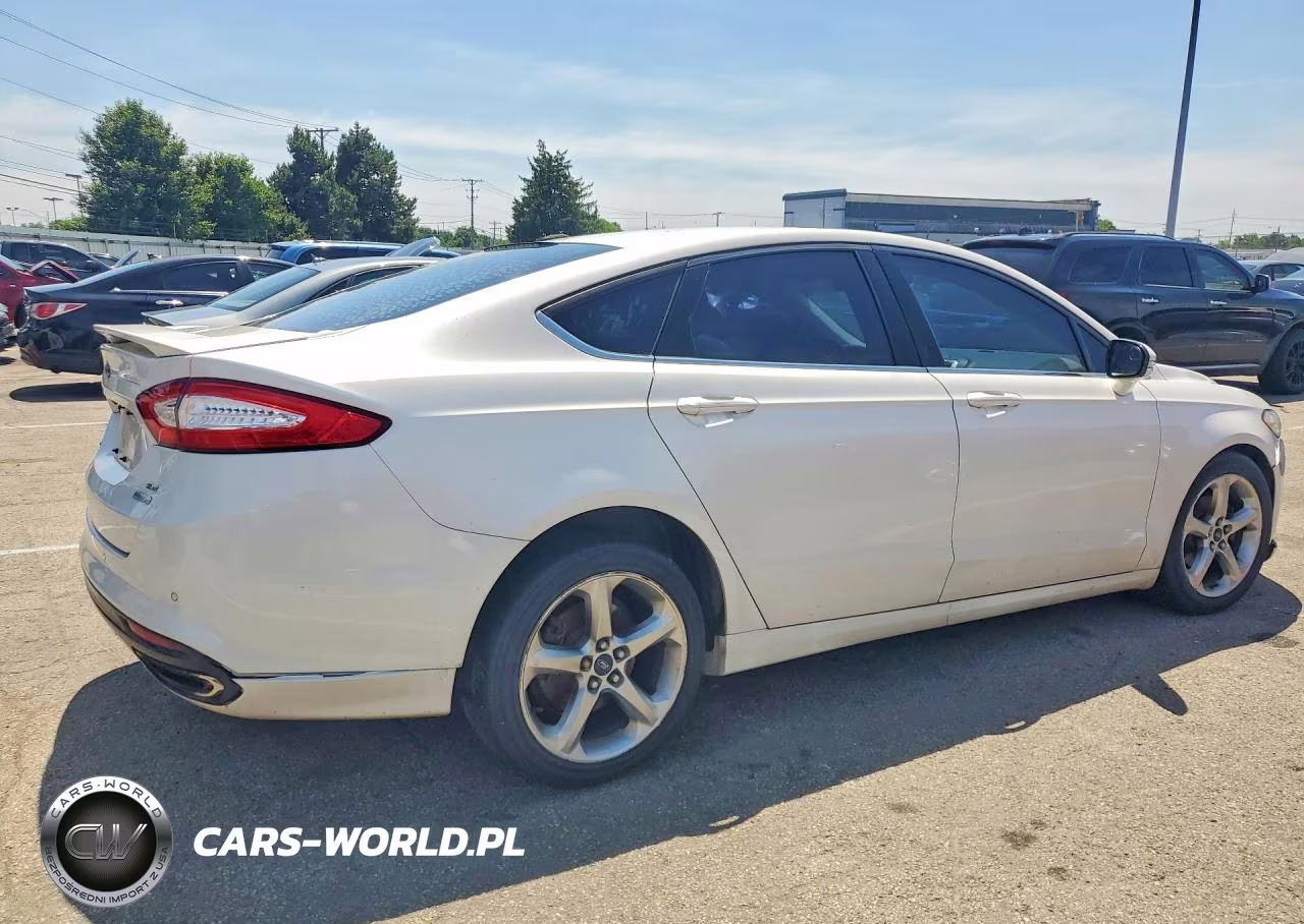 2013 Ford Fusion Se VIN:3FA6P0H95DR384927 - 3