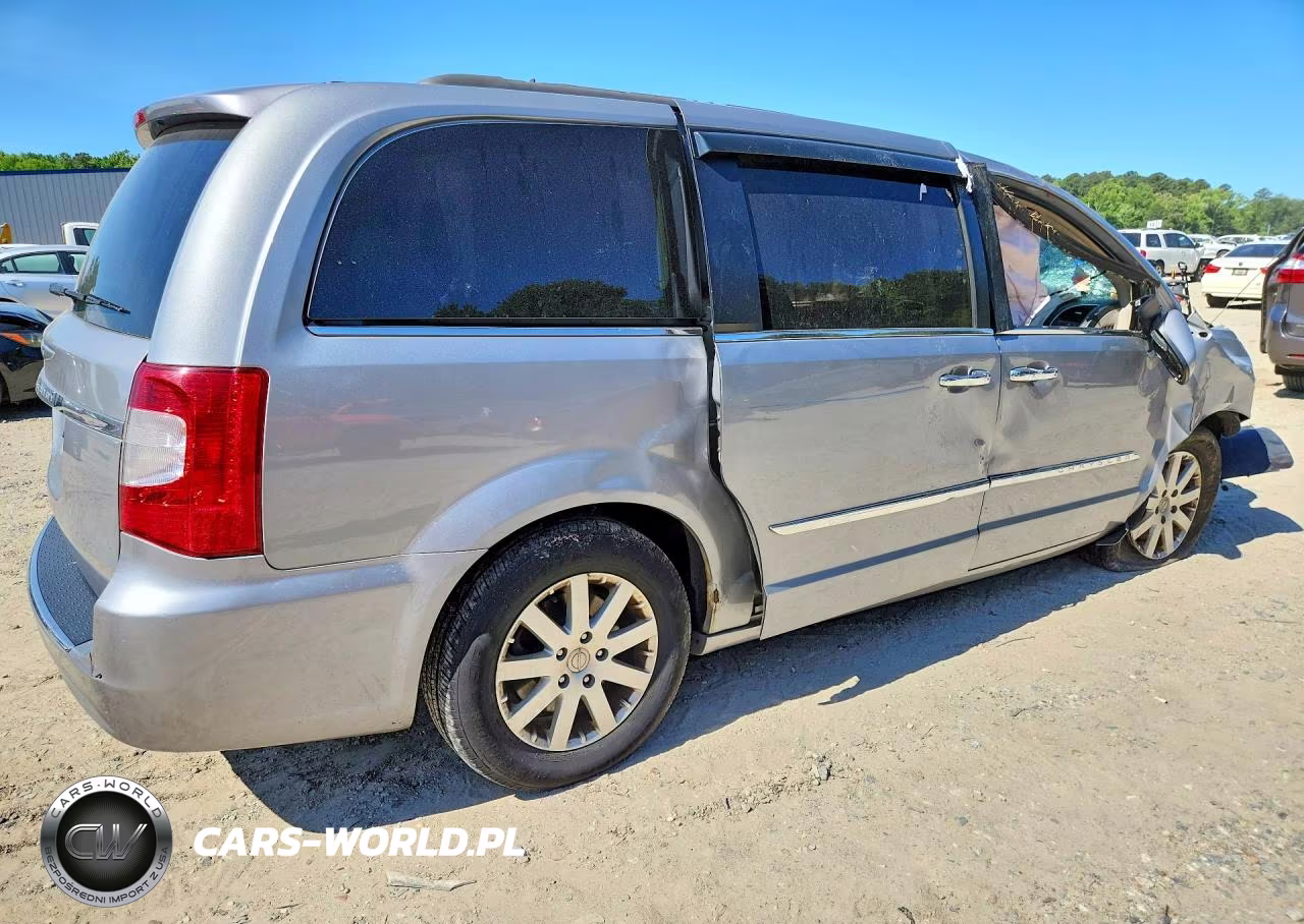 2015 Chrysler Town & Country Touring VIN:2C4RC1BG0FR629481 - 3