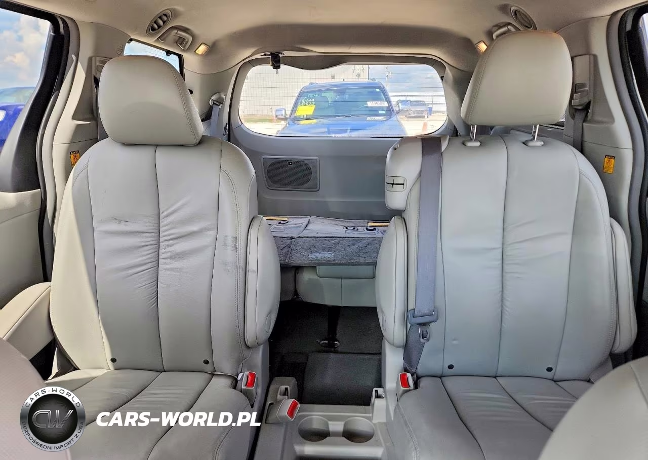 2011 Toyota Sienna Xle 8-Passenger VIN:5TDYK3DC6BS012088 - 10