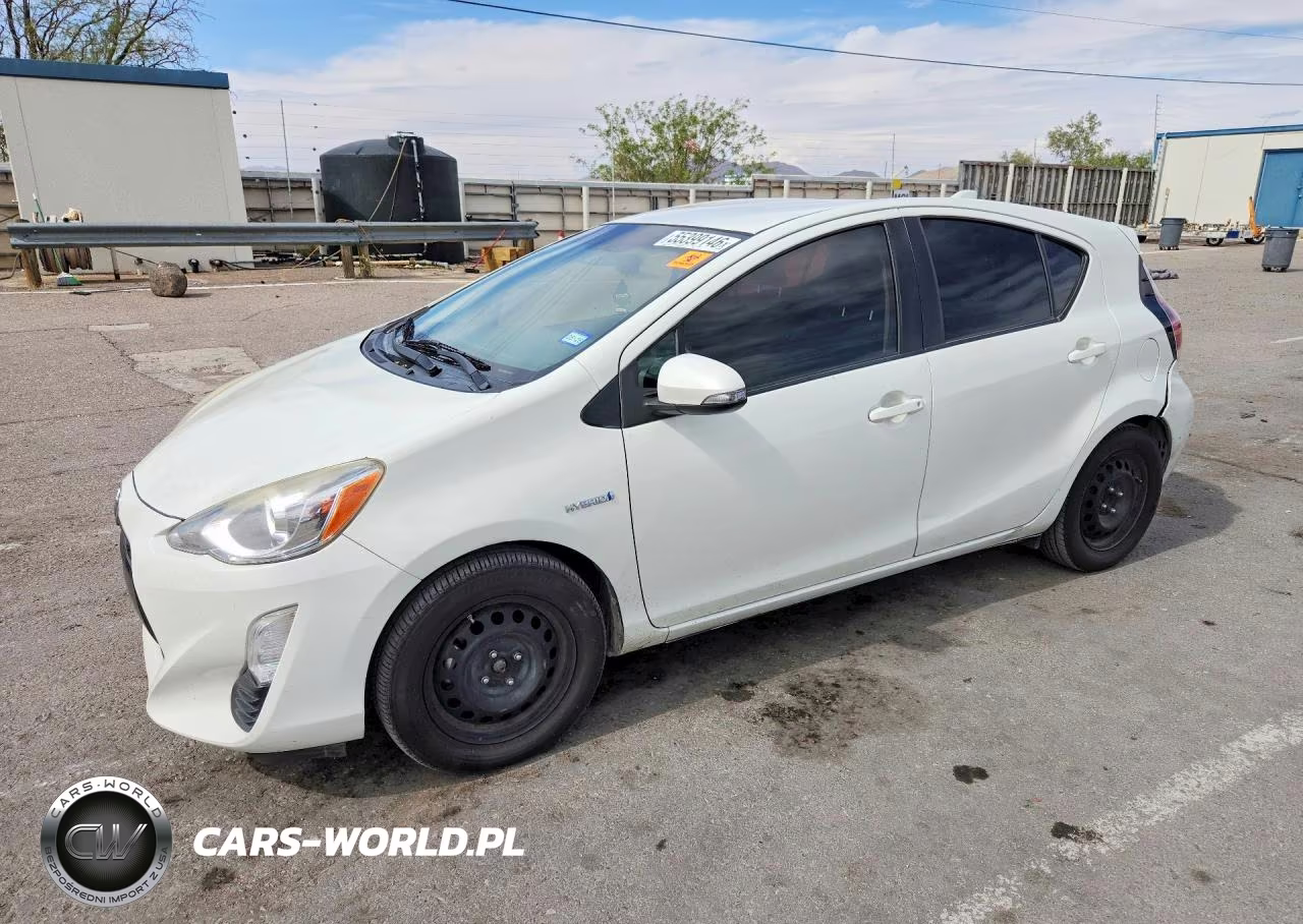 2016 Toyota Prius C Two