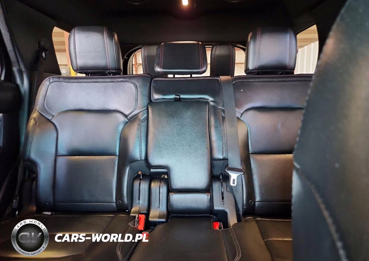 2018 Ford Explorer Sport VIN:1FM5K8GT3JGB62000 - 10