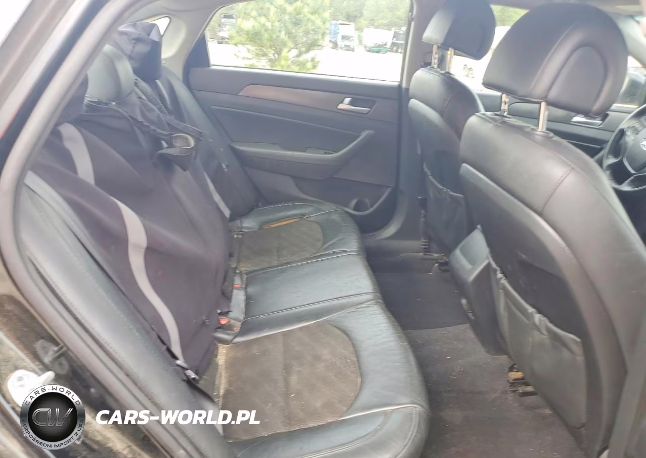 2015 Hyundai Sonata Sport VIN:5NPE34AF8FH077640 - 10
