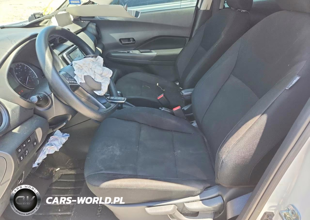 2025 Nissan Kicks Play S VIN:3N1CP5BV4SL482852 - 7